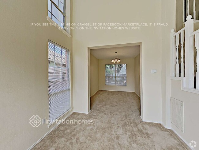 Building Photo - 2517 Centenary Dr