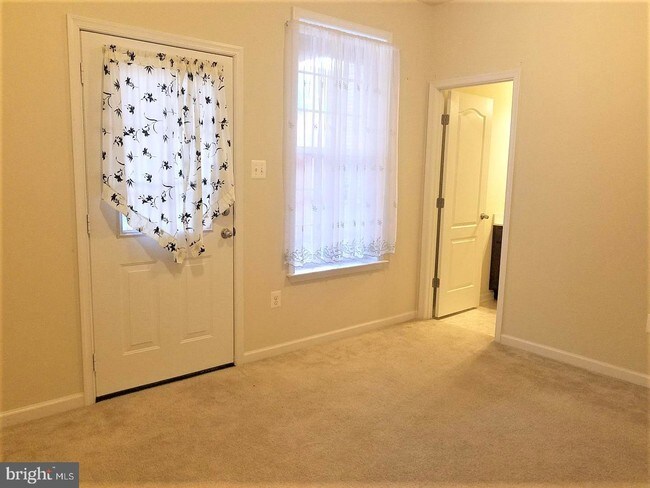 Building Photo - 1120 Frontline Dr