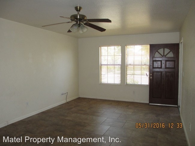 Building Photo - 2016 Mount Oso Way