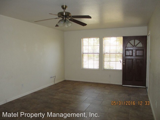 Foto del edificio - 2016 Mount Oso Way