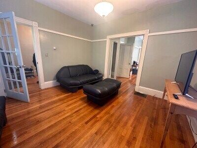 Building Photo - 374 Highland Ave
