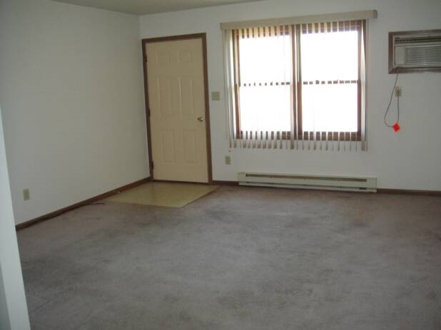 Building Photo - 808-809 Covey Ln