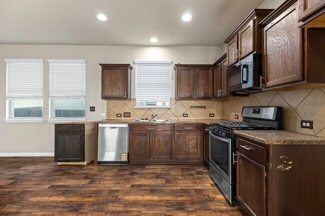 Foto del edificio - 253 Eagle Brook Ln