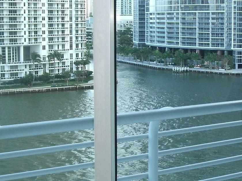 Primary Photo - 325 S Biscayne Blvd