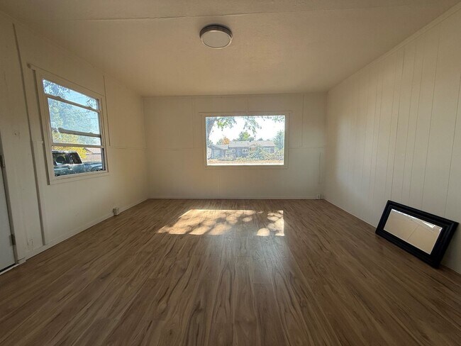 Foto del edificio - Now renting 2 bedroom House