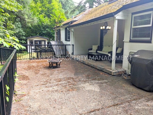 Foto del edificio - 1670 SW Highland Pkwy