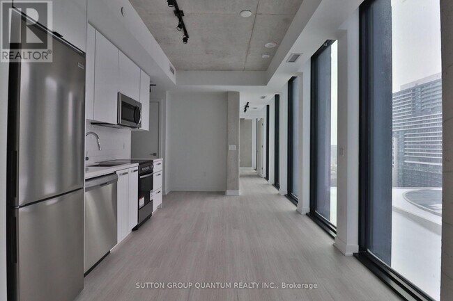 Photo du bâtiment - 284 King St E