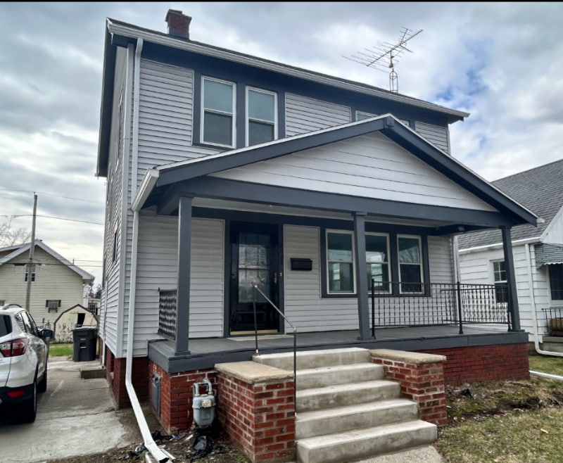 Primary Photo - 2505 South Ave