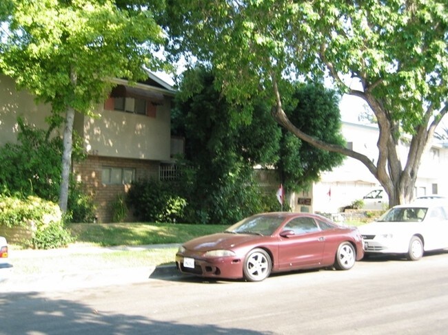 Foto del edificio - 8342 Amigo Ave