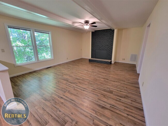 Foto del edificio - 5BR House Centrally Located in Boone