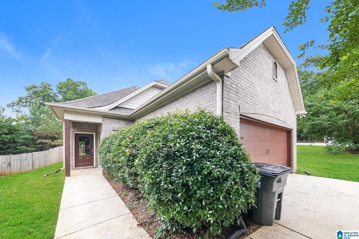 5501 Garden Valley Ln, Pinson, AL 35126 House Rental in Pinson, AL