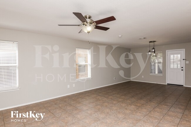 Foto del edificio - 8825 Quarry Ridge Trail