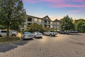 Building Photo - 414 Rosedale Ave