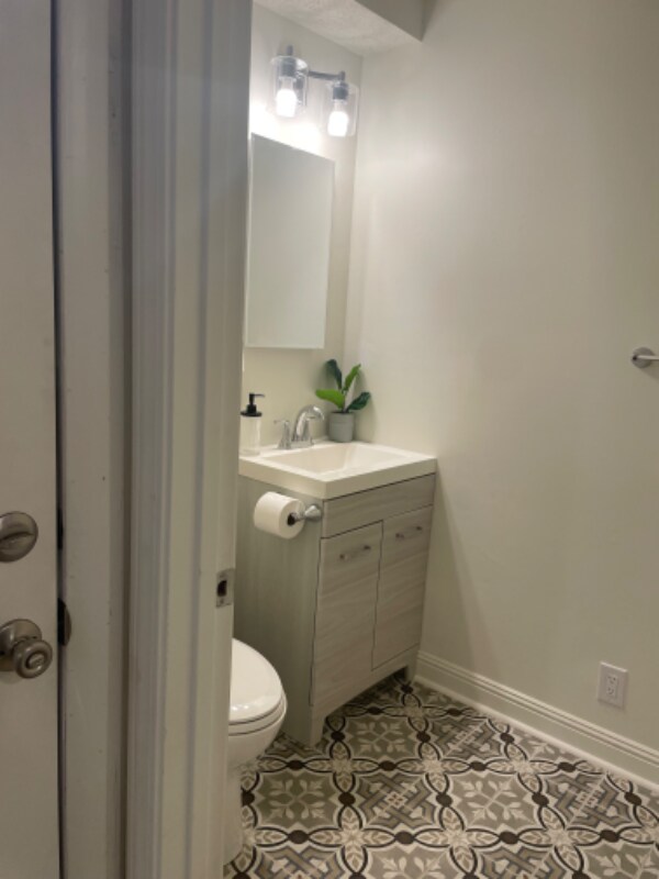 Building Photo - 365 W Illinois Ave