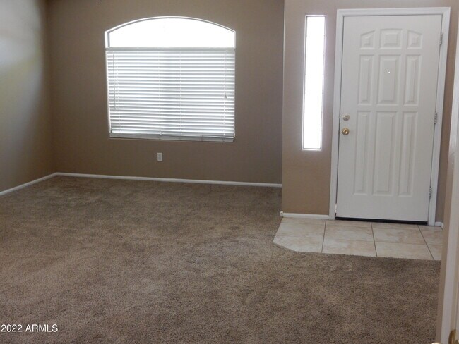 Building Photo - 40754 W Sanders Way
