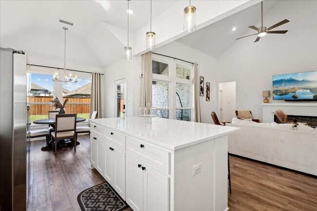 Foto del edificio - 1710 Highwood Rd