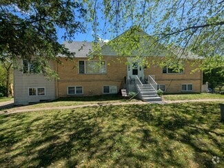Building Photo - 28600 W Grass Lake Rd