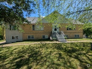 Building Photo - 28600 W Grass Lake Rd