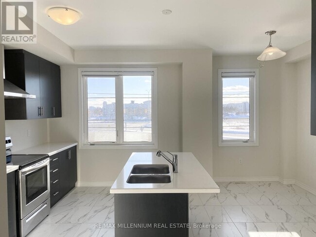 Building Photo - 30 Vestry Wy