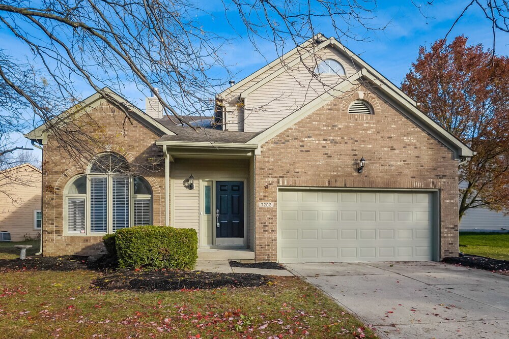 Foto principal - 7202 Nostalgia Ln