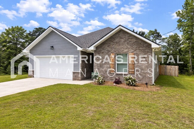 Foto del edificio - Home for Rent in Bay Minette, AL!! Available to View Now! REDUCE PRICE! DEPOSIT PENDING!