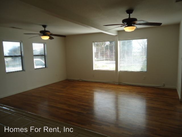 Building Photo - 17108 Avenue 288