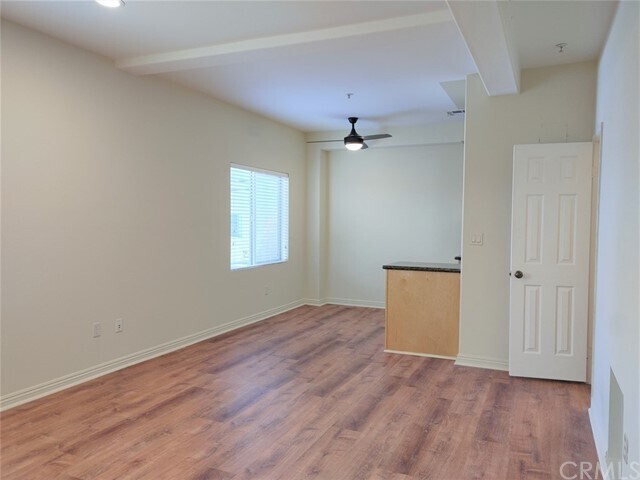 Foto del edificio - 2440 Purdue Ave