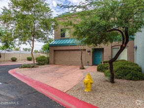 Building Photo - 2027 E University Dr