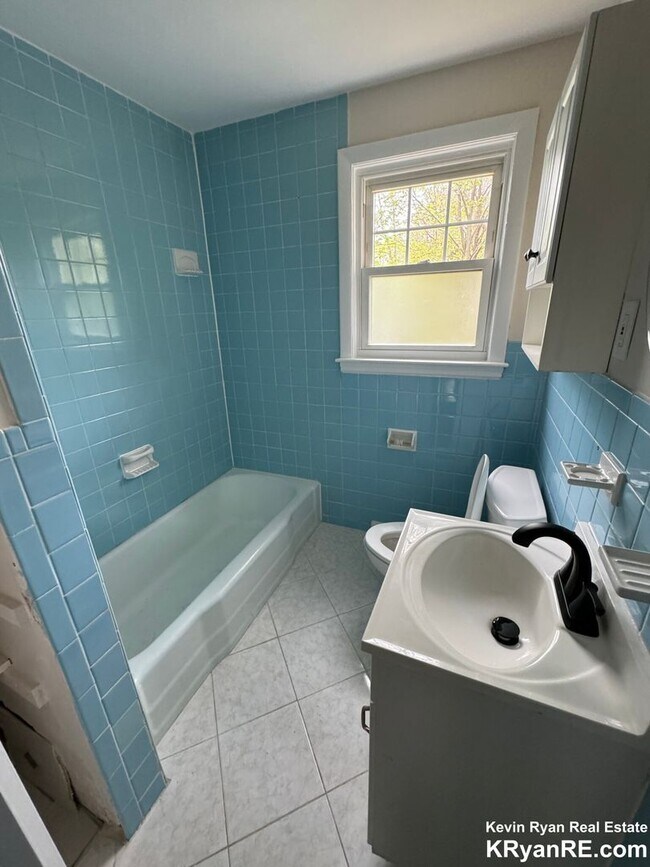 Foto del edificio - Newly renovated 2 bed with an office avail...