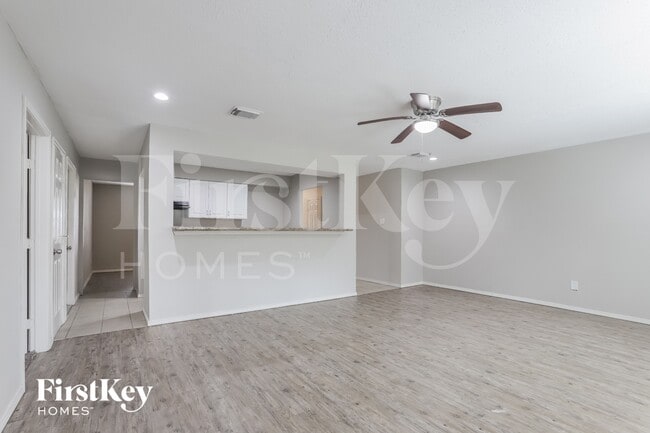 Building Photo - 3607 Dawnwood Dr