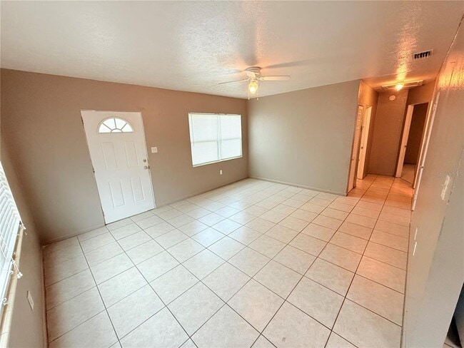 Building Photo - 342 Jewell St
