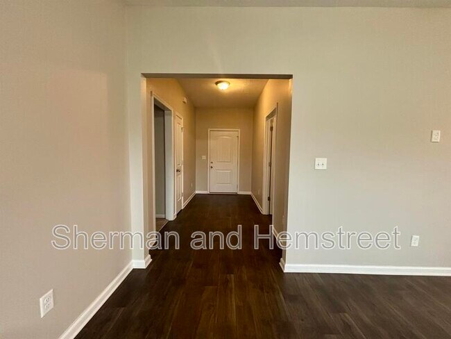 Foto del edificio - 4017 Pensacola Way