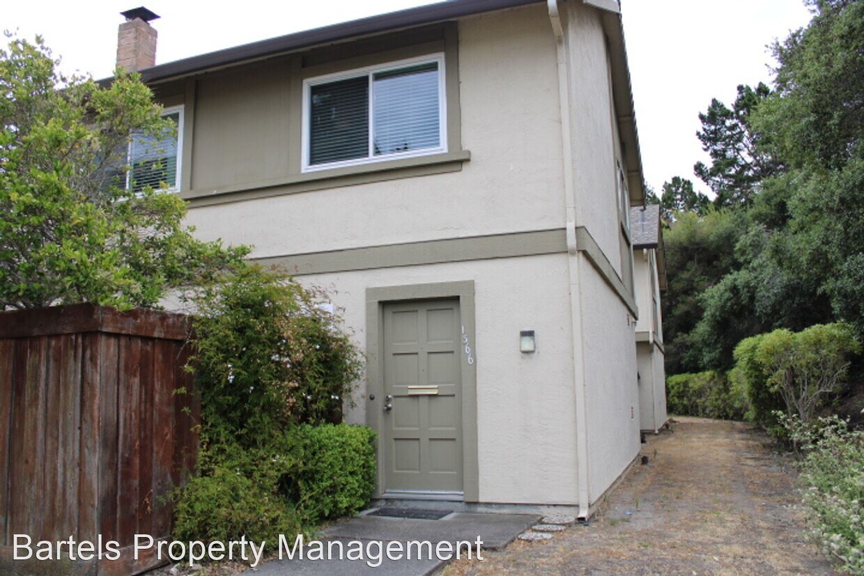 Primary Photo - 2 br, 2 bath House - 1366 Ridgecrest Rd