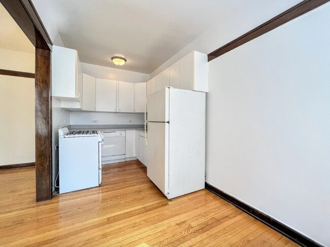 Foto del edificio - 820 W Waveland Ave