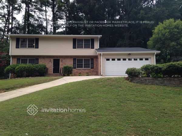 Building Photo - 3498 Dale Ln SW