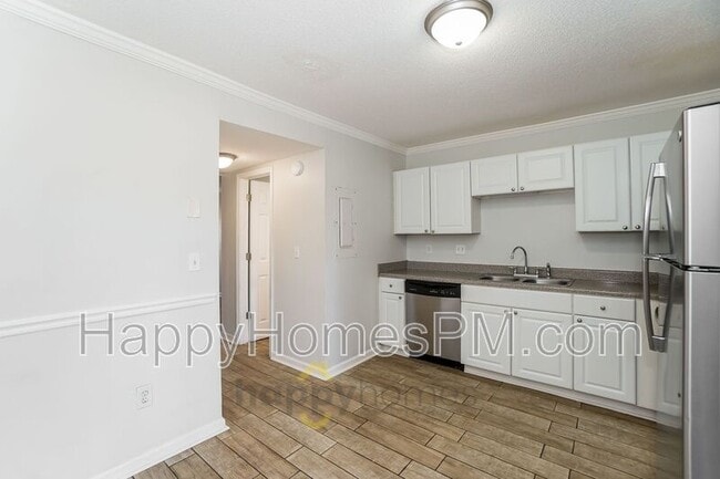 Building Photo - 1721 Boone Hall Dr