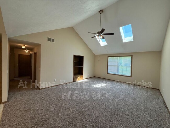 Foto del edificio - 4130 S Homewood Ave