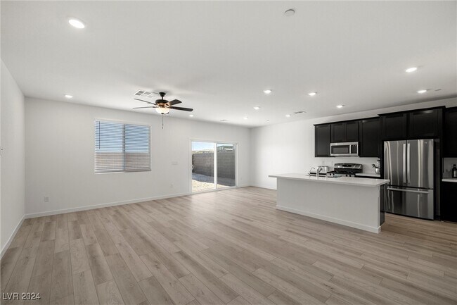 Building Photo - 9571 Elijah Pointe Ave