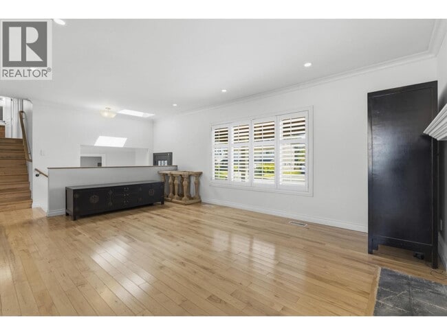 Building Photo - 10851 Rosecroft Crescent