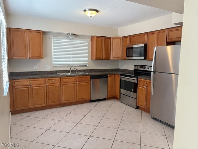 Building Photo - 11929 Corinne Lee Ct