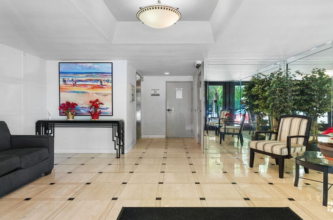 Foto del edificio - 1262 S Barrington Ave