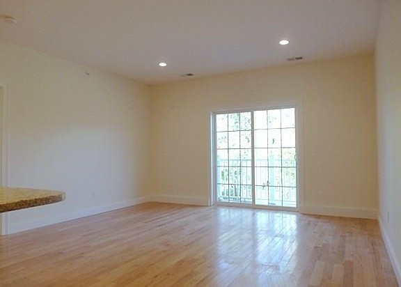 Interior Photo - 390 Boston Neck Rd