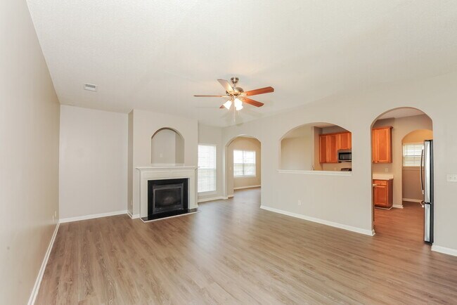 Building Photo - 16 Cottage Trce