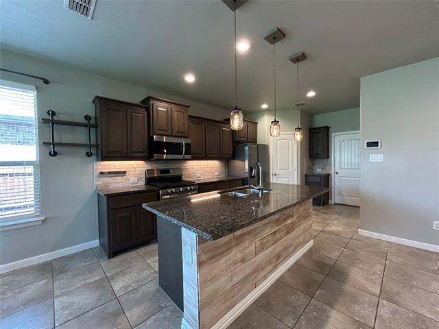 Building Photo - 1105 Spanish Needle Trail