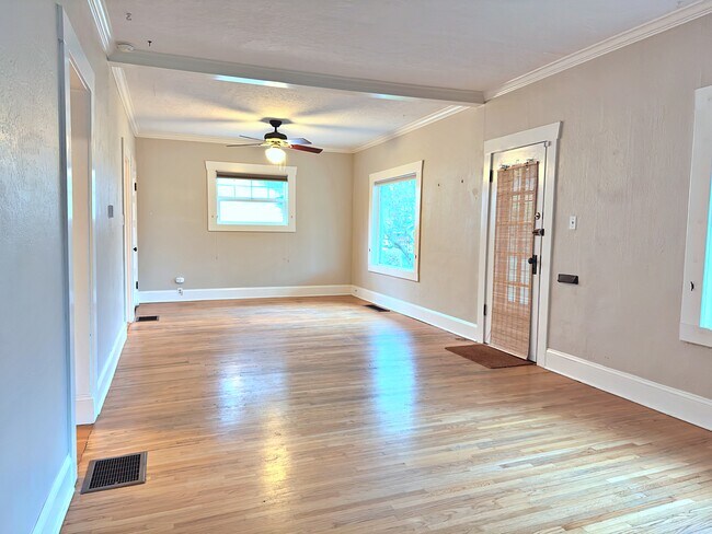 Foto del edificio - 4631 SE Clinton St