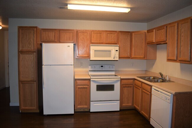 Foto del edificio - 3 bedroom 2 Bathroom Duplex in Hunters Ridge