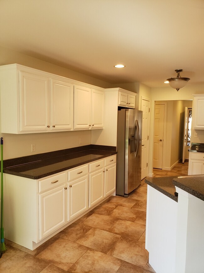 Foto del edificio - 1859 Meadowlark Ln