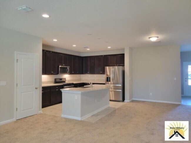 Foto del edificio - Brand new townhome in Silverleaf, come and...