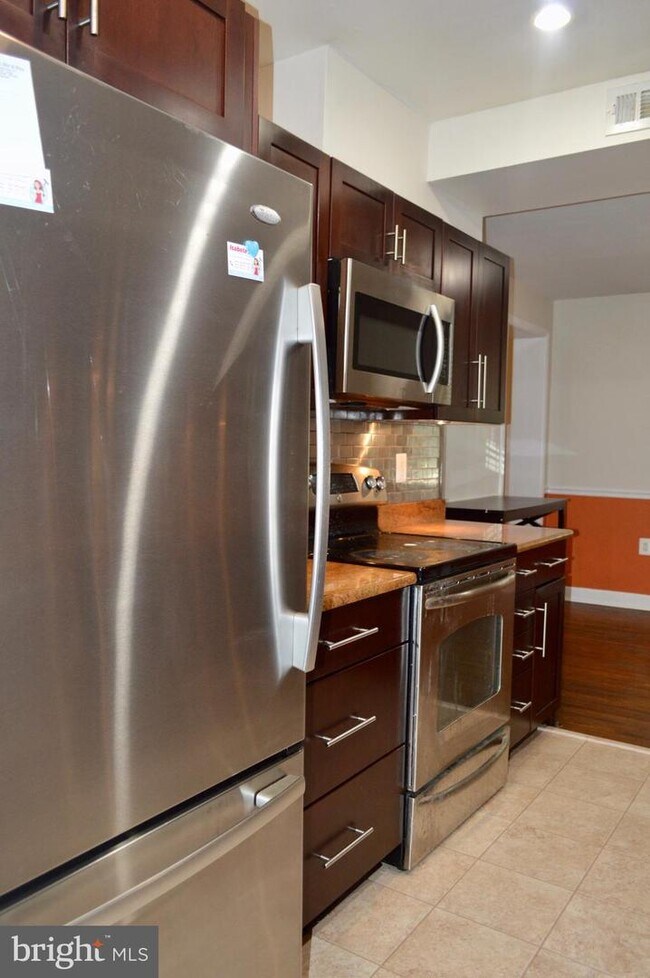 Foto del edificio - 7 Honey Brook Cir
