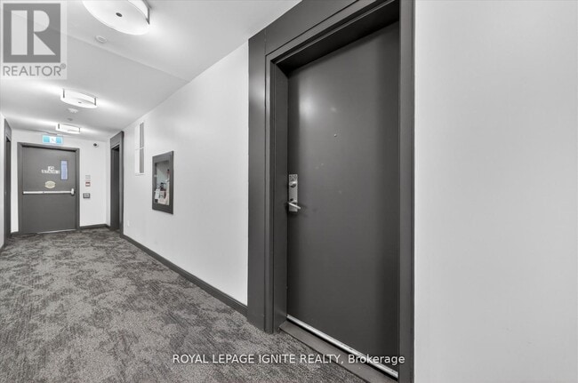 Photo du bâtiment - 3560 St Clair Ave E